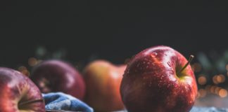 Directivos de comunicación del sector de alimentación y bebidas alimentacion manzanas